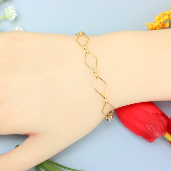 "Elegant & Trendy Bracelet, A Perfect Gift for Women, Thoughtful, EVCH1845 - Picture 8 of 10